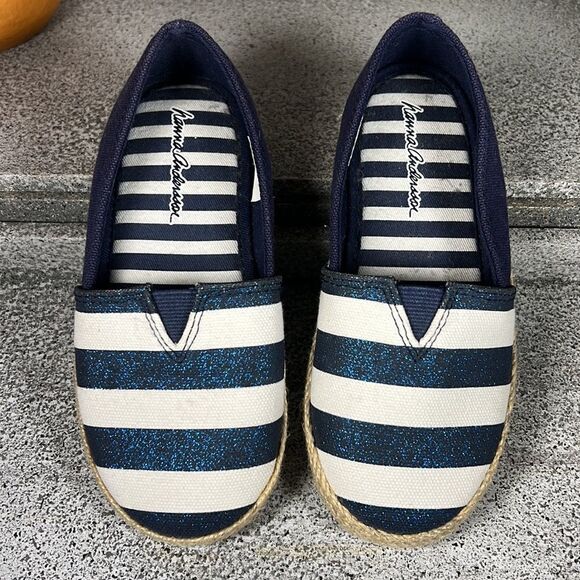 Hanna Andersson Paulina Espadrille Slip-on Shoe Navy & White - Picture 2 of 7